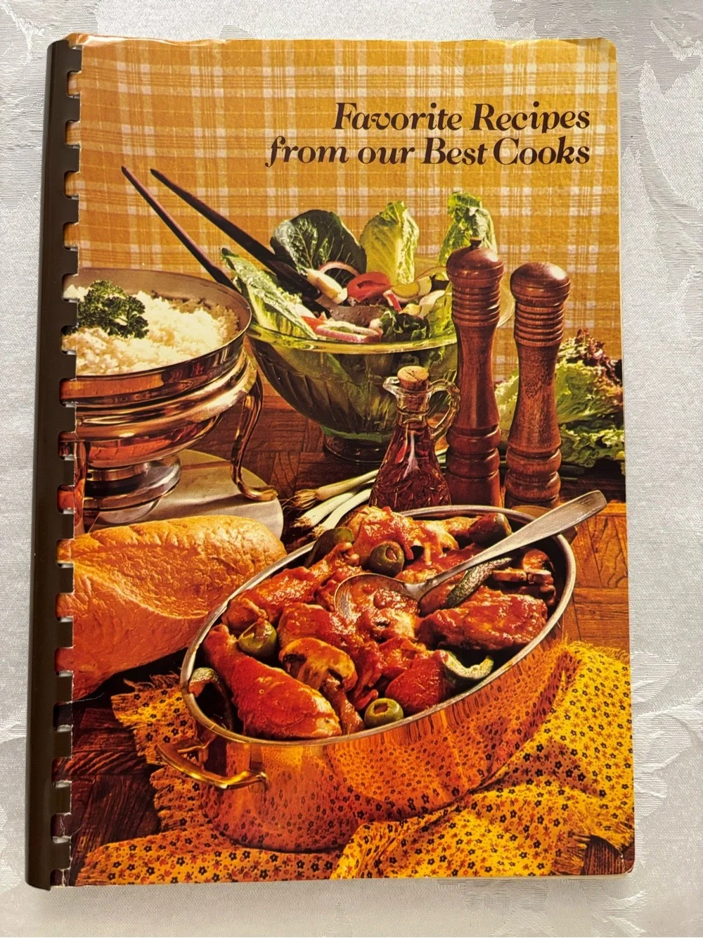 Vintage, 3 Cookbooks, Hershey’s, Pennsylvania PA Dutch, Zion Church, 2 Postcards